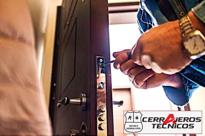 Protocolos de Cerrajeros Técnicos para la Selección de Anclajes Multipunto BCN